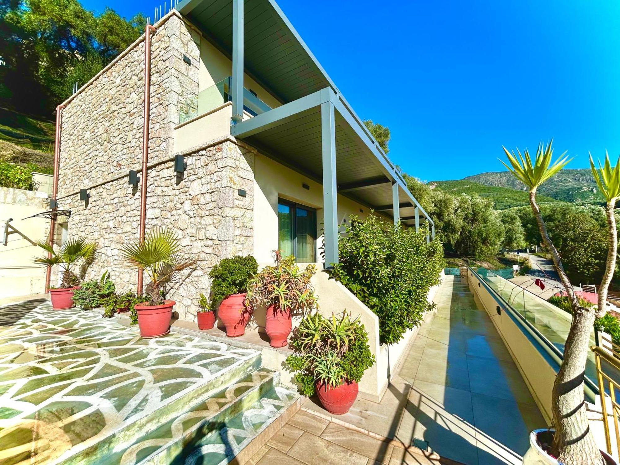 Tramonto Maisonettes & Suites Parga Exterior foto